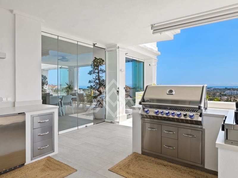 7 soveværelse Lejlighed til salg i Nueva Andalucia med swimmingpool - € 3.950.000 (Ref: 8799834)