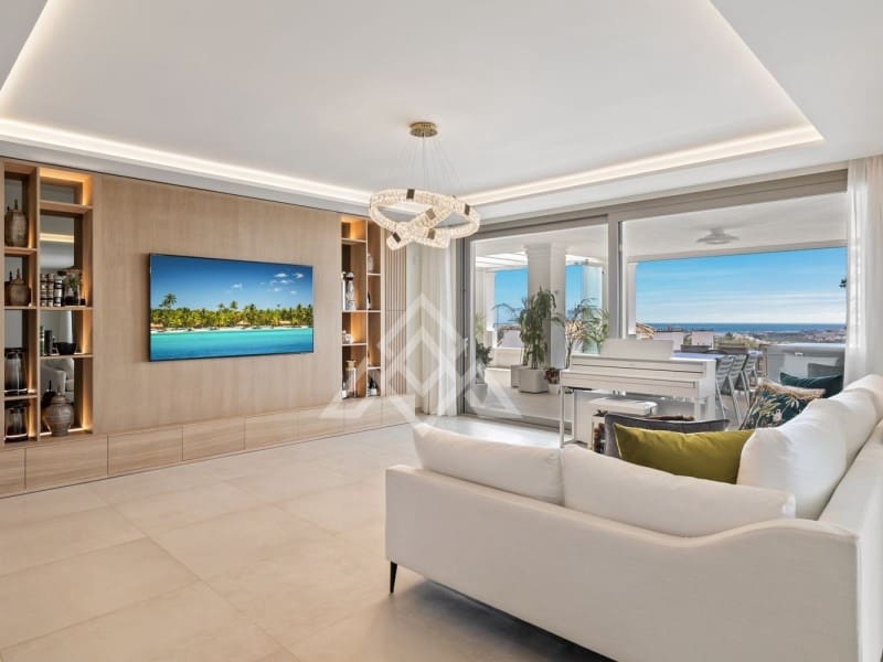 7 soveværelse Lejlighed til salg i Nueva Andalucia med swimmingpool - € 3.950.000 (Ref: 8799834)