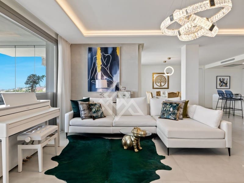 7 soveværelse Lejlighed til salg i Nueva Andalucia med swimmingpool - € 3.950.000 (Ref: 8799834)