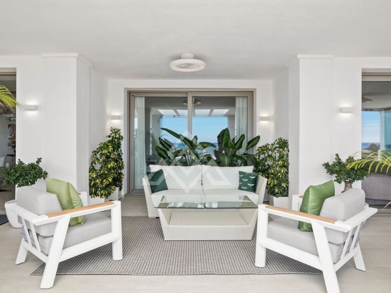 7 soveværelse Lejlighed til salg i Nueva Andalucia med swimmingpool - € 3.950.000 (Ref: 8799834)