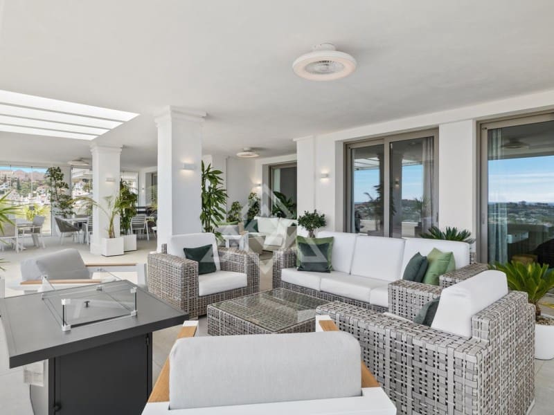 7 soveværelse Lejlighed til salg i Nueva Andalucia med swimmingpool - € 3.950.000 (Ref: 8799834)