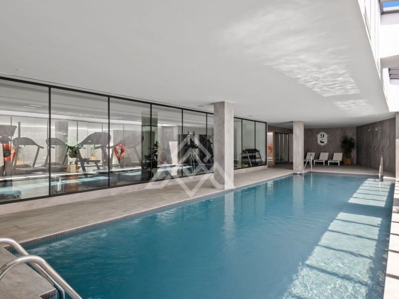 7 soveværelse Lejlighed til salg i Nueva Andalucia med swimmingpool - € 3.950.000 (Ref: 8799834)