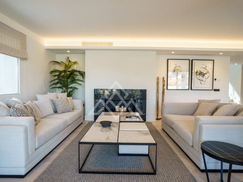 5 sypialnia Willa na sprzedaż w Nueva Andalucia z basenem - 2 950 000 € (Ref: 8799835)