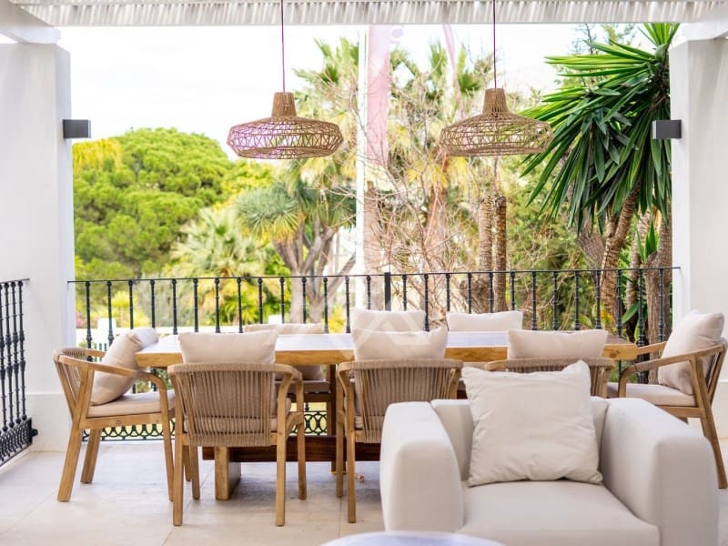 5 sypialnia Willa na sprzedaż w Nueva Andalucia z basenem - 2 950 000 € (Ref: 8799835)