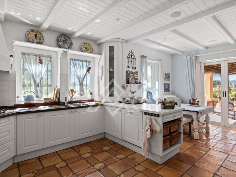 4 camera da letto Villa in vendita in Benahavis con piscina - 3.250.000 € (Rif: 8799836)