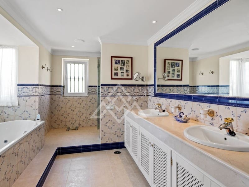 4 camera da letto Villa in vendita in Benahavis con piscina - 3.250.000 € (Rif: 8799836)