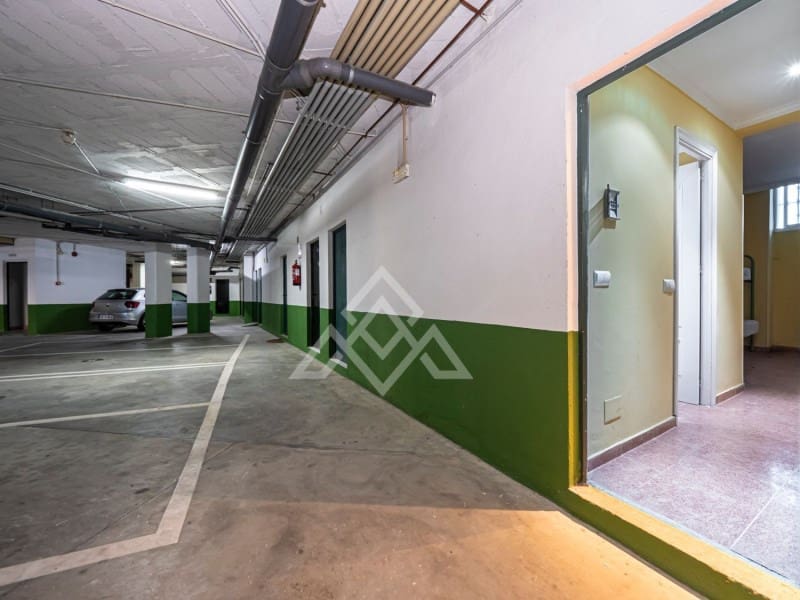 2 soveværelse Lejlighed til salg i Nueva Andalucia med swimmingpool - € 1.575.000 (Ref: 8799839)