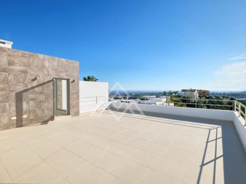 4 soveværelse Villa til salg i Benahavis med swimmingpool - € 2.300.000 (Ref: 8799840)