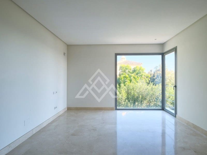 4 soveværelse Villa til salg i Benahavis med swimmingpool - € 2.300.000 (Ref: 8799840)