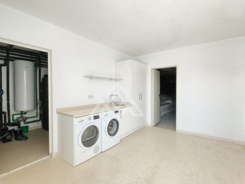 4 soveværelse Villa til salg i Benahavis med swimmingpool - € 2.300.000 (Ref: 8799840)