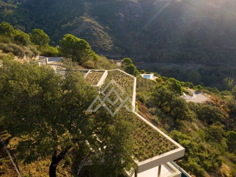 Chalet de 8 habitaciones en Benahavís en venta con piscina - 4.500.000 € (Ref: 8799841)