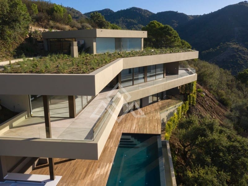 Chalet de 8 habitaciones en Benahavís en venta con piscina - 4.500.000 € (Ref: 8799841)