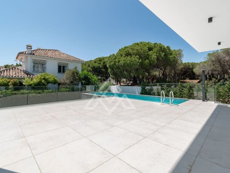 6 soveværelse Villa til salg i Marbesa med swimmingpool - € 3.600.000 (Ref: 8799842)