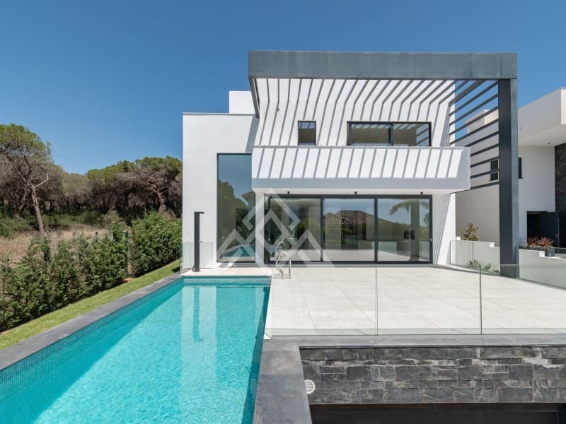 6 soveværelse Villa til salg i Marbesa med swimmingpool - € 3.600.000 (Ref: 8799842)