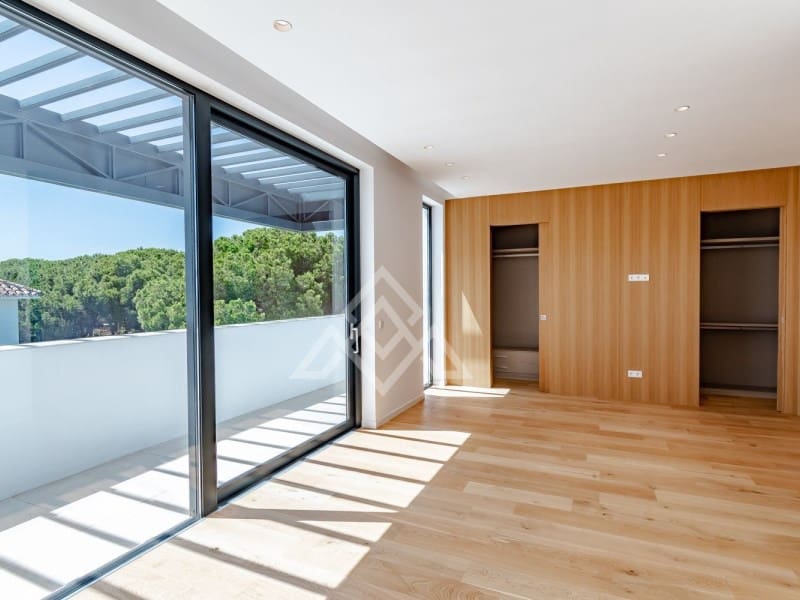 6 soveværelse Villa til salg i Marbesa med swimmingpool - € 3.600.000 (Ref: 8799842)