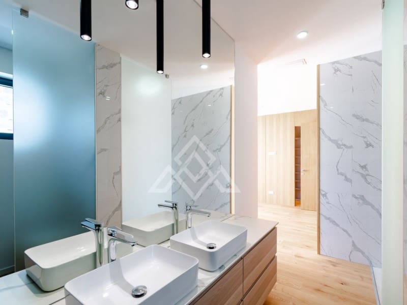 6 soveværelse Villa til salg i Marbesa med swimmingpool - € 3.600.000 (Ref: 8799842)