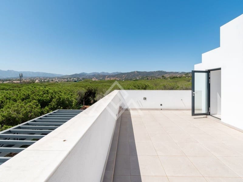 6 soveværelse Villa til salg i Marbesa med swimmingpool - € 3.600.000 (Ref: 8799842)