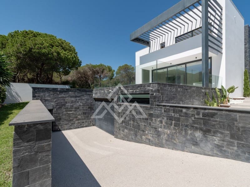 6 soveværelse Villa til salg i Marbesa med swimmingpool - € 3.600.000 (Ref: 8799842)