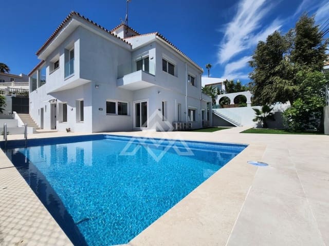 5 soveværelse Villa til salg i El Faro de Calaburra - Chaparral, Mijas med swimmingpool - € 945.000 (Ref: 8799843)