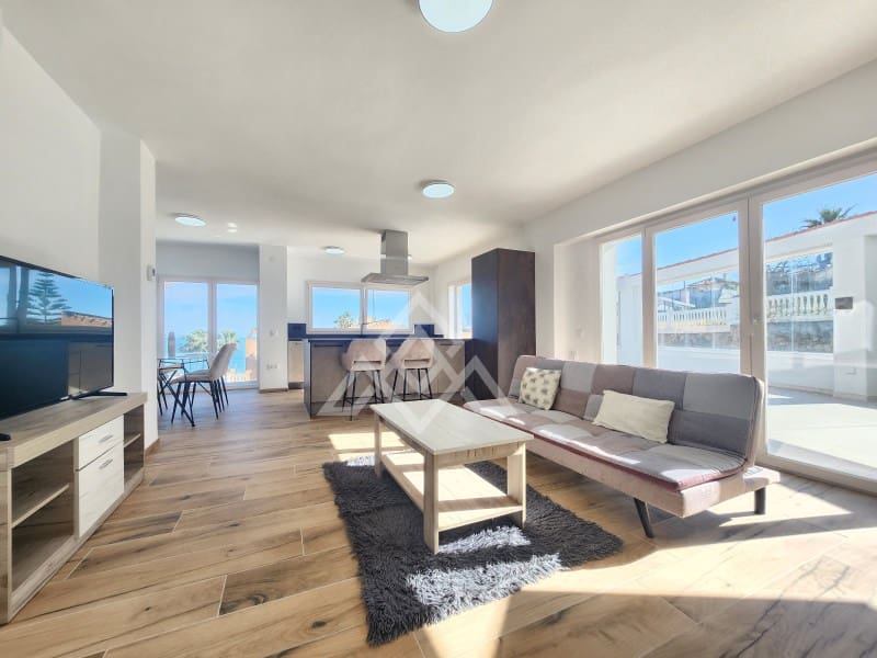 5 soveværelse Villa til salg i Mijas Costa med swimmingpool - € 945.000 (Ref: 8799843)