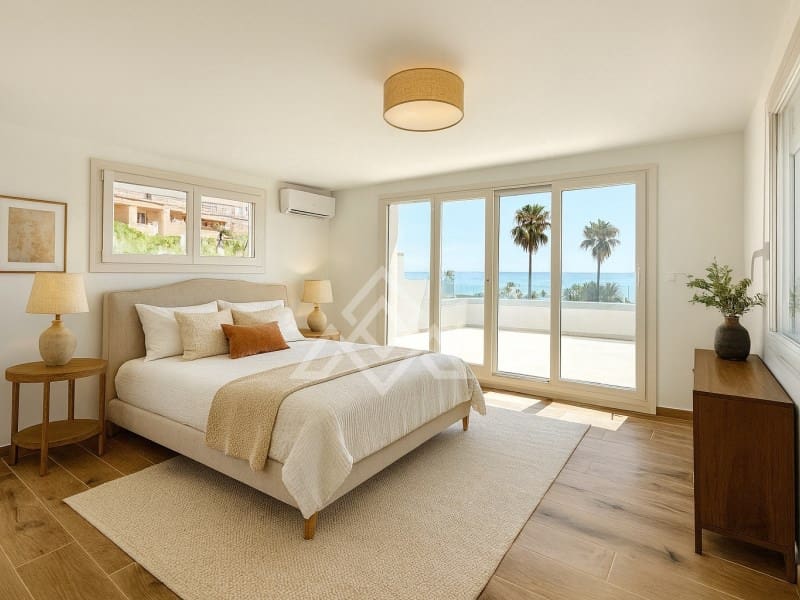 5 soveværelse Villa til salg i Mijas Costa med swimmingpool - € 945.000 (Ref: 8799843)