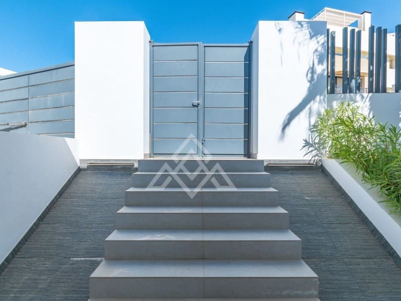 4 sypialnia Willa na sprzedaż w Marbella z basenem garażem - 3 995 000 € (Ref: 8799845)