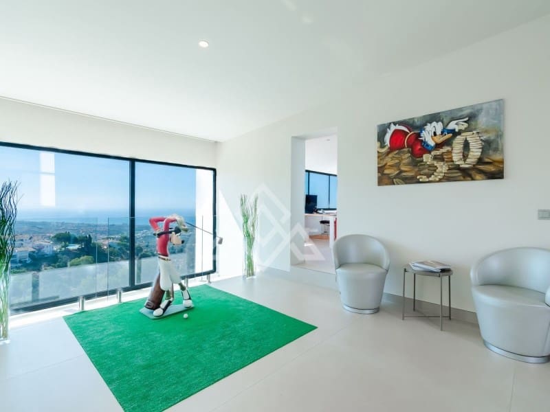 4 sypialnia Willa na sprzedaż w Marbella z basenem garażem - 3 995 000 € (Ref: 8799845)