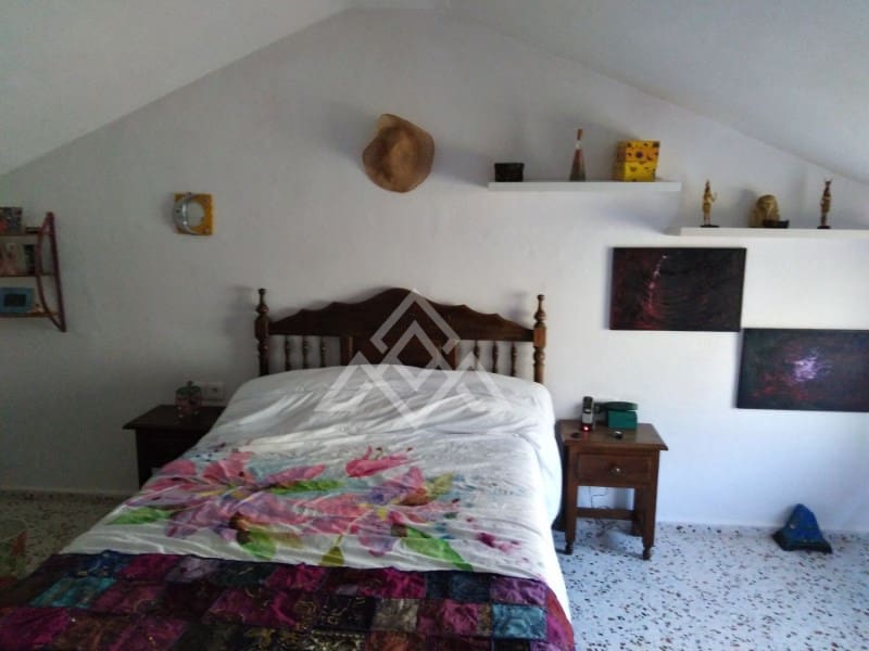 3 slaapkamer Finca/Landhuis te koop in Ojen - € 520.000 (Ref: 8799846)