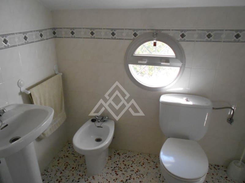 3 slaapkamer Finca/Landhuis te koop in Ojen - € 520.000 (Ref: 8799846)