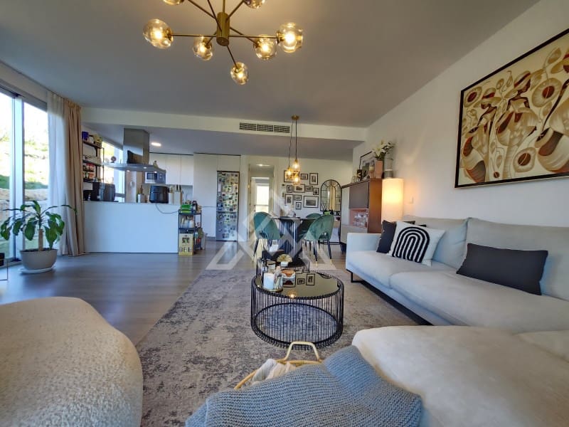 3 soverom Leilighet til salgs i Estepona med svømmebasseng garasje - € 625 000 (Ref: 8799853)