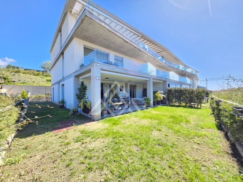 3 soverom Leilighet til salgs i Estepona med svømmebasseng garasje - € 625 000 (Ref: 8799853)