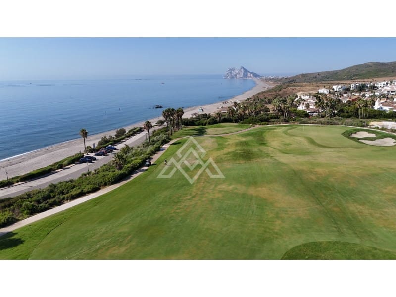 6 soveværelse Villa til salg i La Alcaidesa med swimmingpool garage - € 9.900.000 (Ref: 8799854)