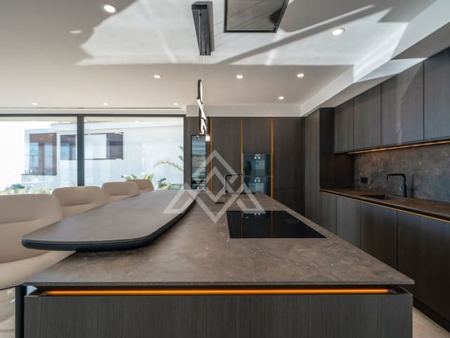 6 Zimmer Villa zu verkaufen in La Alcaidesa mit Pool Garage - 8.900.000 € (Ref: 8799854)