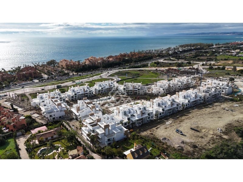 3 chambre Appartement à vendre à Estepona avec piscine - 925 000 € (Ref: 8799856)