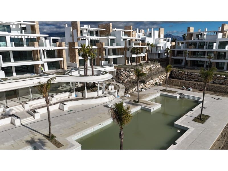3 chambre Appartement à vendre à Estepona avec piscine - 925 000 € (Ref: 8799856)