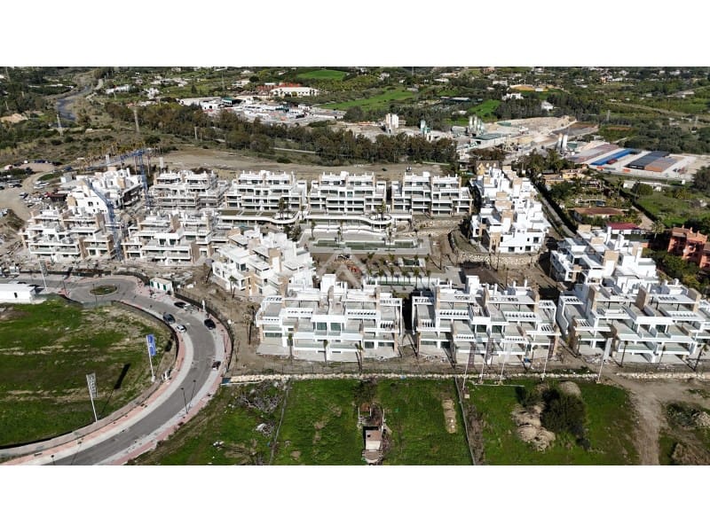 3 chambre Appartement à vendre à Estepona avec piscine - 925 000 € (Ref: 8799856)