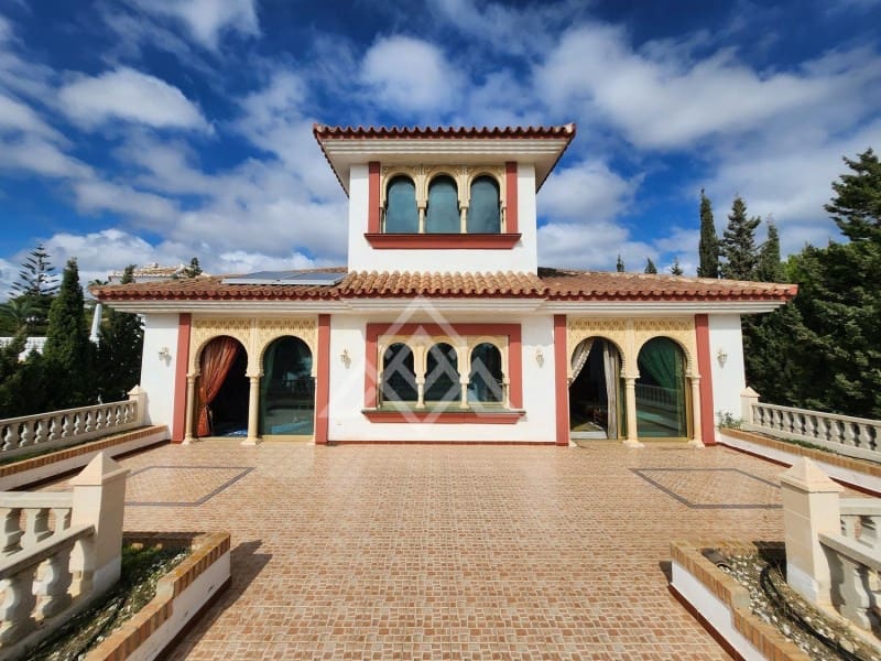 8 sypialnia Willa na sprzedaż w Riviera del Sol z basenem garażem - 1 720 000 € (Ref: 8799857)