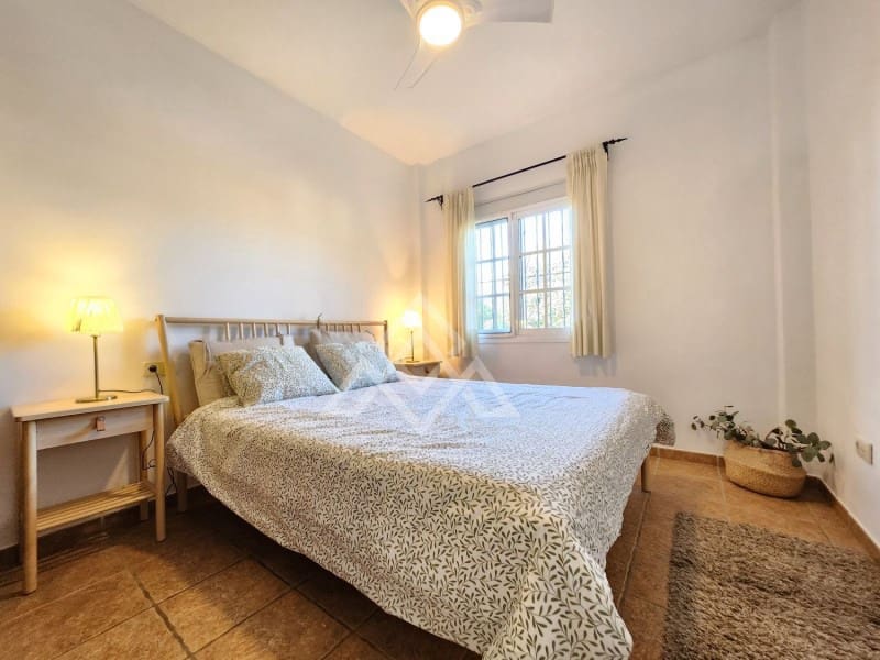 5 sypialnia Willa na sprzedaż w Marbella z basenem - 1 200 000 € (Ref: 8799859)