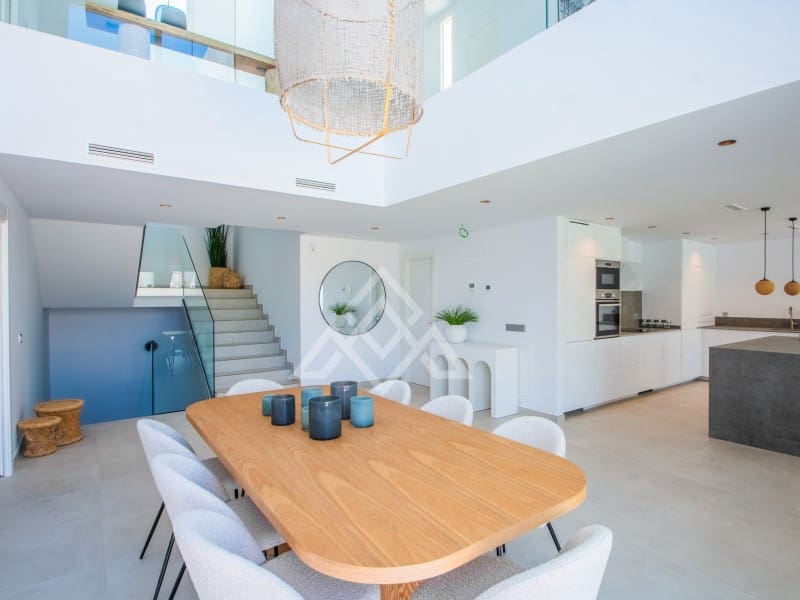 Chalet de 3 habitaciones en Ojen en venta con garaje - 1.600.000 € (Ref: 8884381)