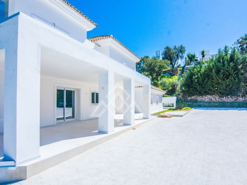 4 bedroom Villa for sale in Ojen with garage - € 2,195,000 (Ref: 8884382)