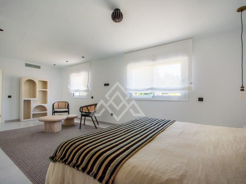 4 bedroom Villa for sale in Ojen with garage - € 2,195,000 (Ref: 8884382)