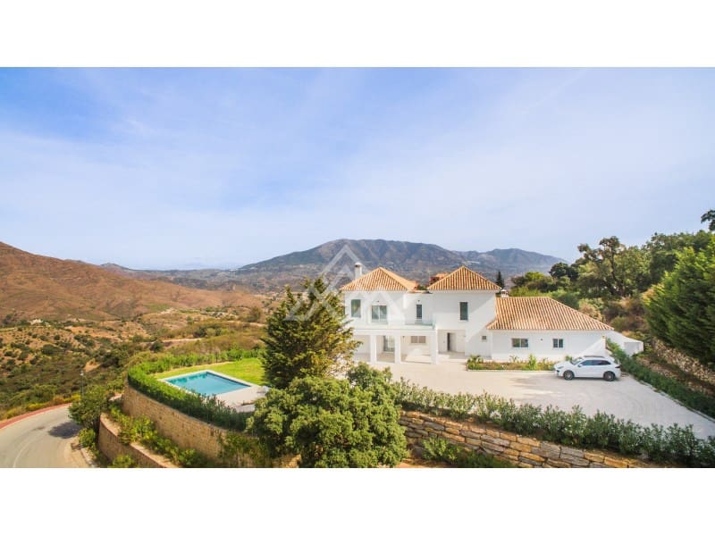 4 bedroom Villa for sale in Ojen with garage - € 2,195,000 (Ref: 8884382)