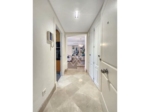 2 camera da letto Appartamento in vendita in Puerto de Sotogrande - La Marina, San Roque con garage - 625.000 € (Rif: 8902488)