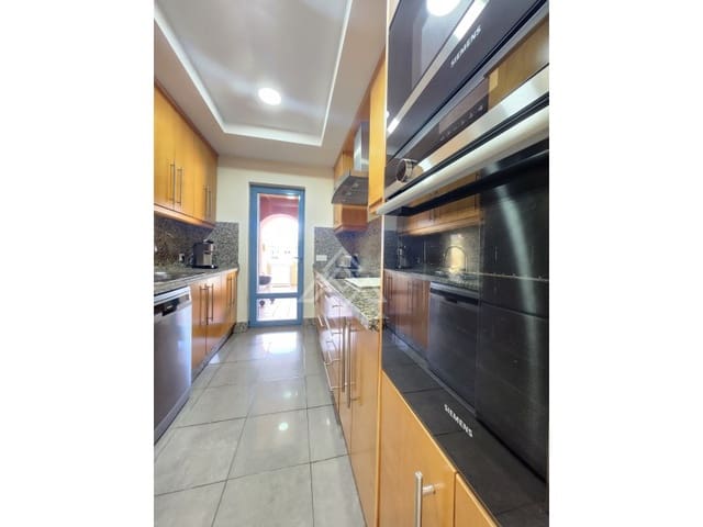 2 camera da letto Appartamento in vendita in Puerto de Sotogrande - La Marina, San Roque con garage - 625.000 € (Rif: 8902488)