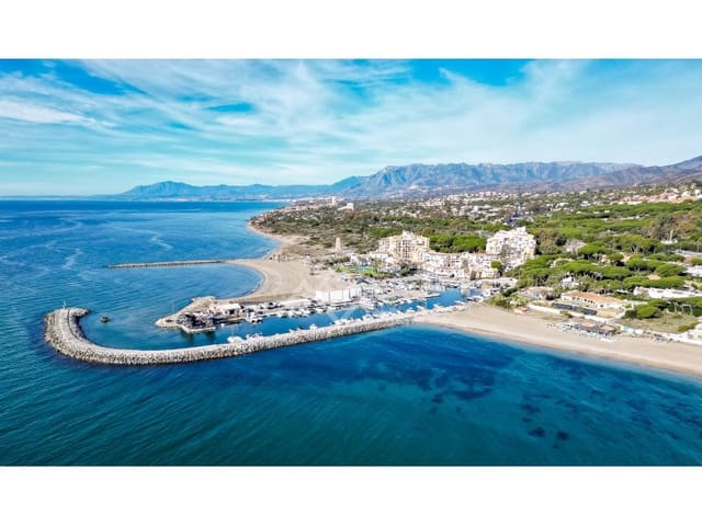 3 bedroom Apartment for sale in Cabopino - Artola, Marbella with garage - € 699,000 (Ref: 8913479)