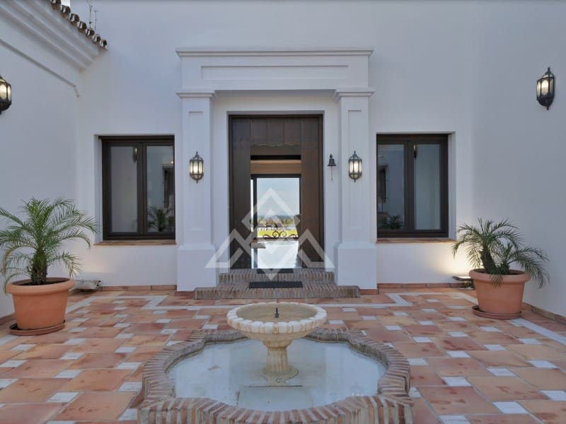 Chalet de 5 habitaciones en Benahavís en venta con garaje - 3.995.000 € (Ref: 8915645)