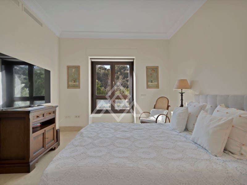 Chalet de 5 habitaciones en Benahavís en venta con garaje - 3.995.000 € (Ref: 8915645)