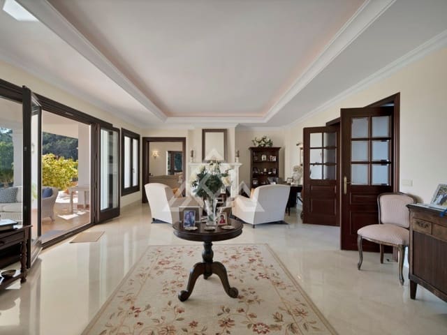 Chalet de 5 habitaciones en Montemayor - Marbella Club, Benahavís en venta con garaje - 3.995.000 € (Ref: 8915645)