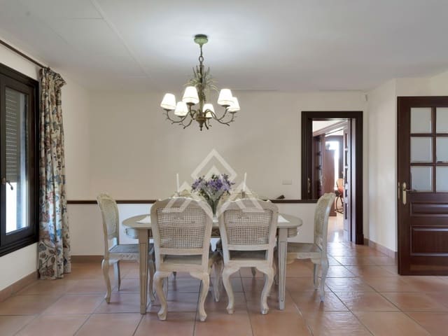 Chalet de 5 habitaciones en Montemayor - Marbella Club, Benahavís en venta con garaje - 3.995.000 € (Ref: 8915645)