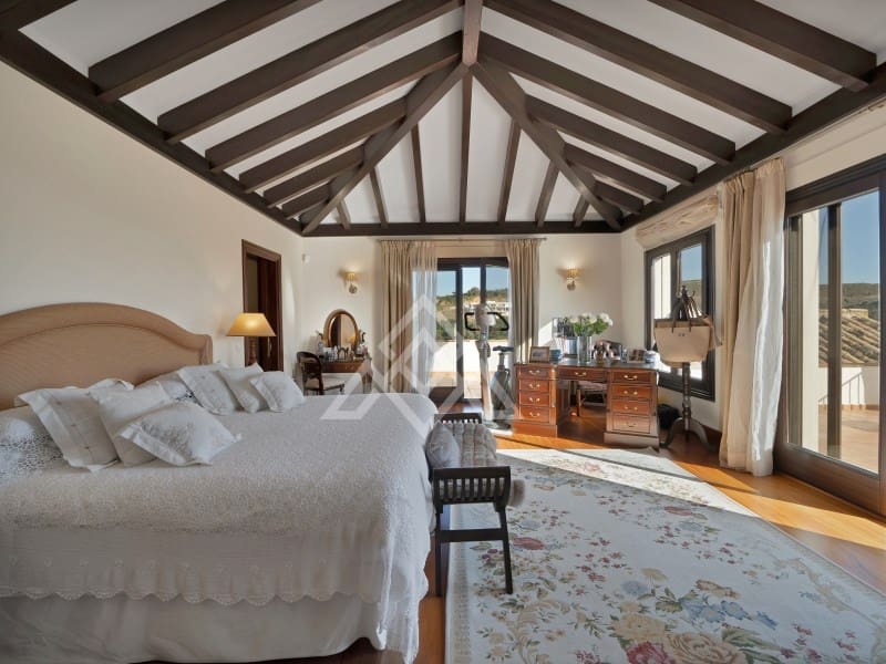 Chalet de 5 habitaciones en Benahavís en venta con garaje - 3.995.000 € (Ref: 8915645)